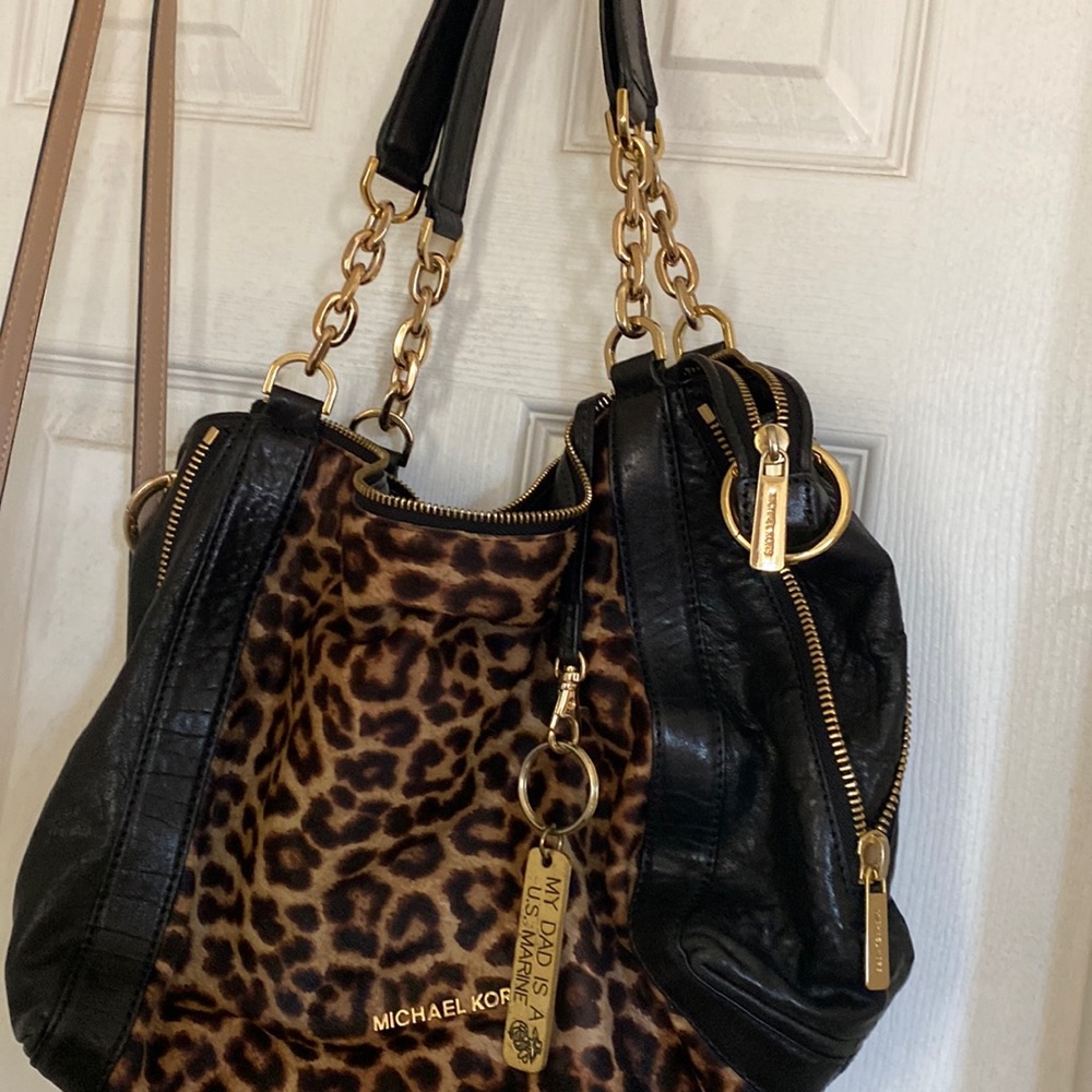 Shoulder bag